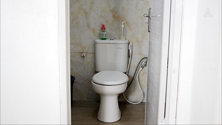 Toilet Lantai 1